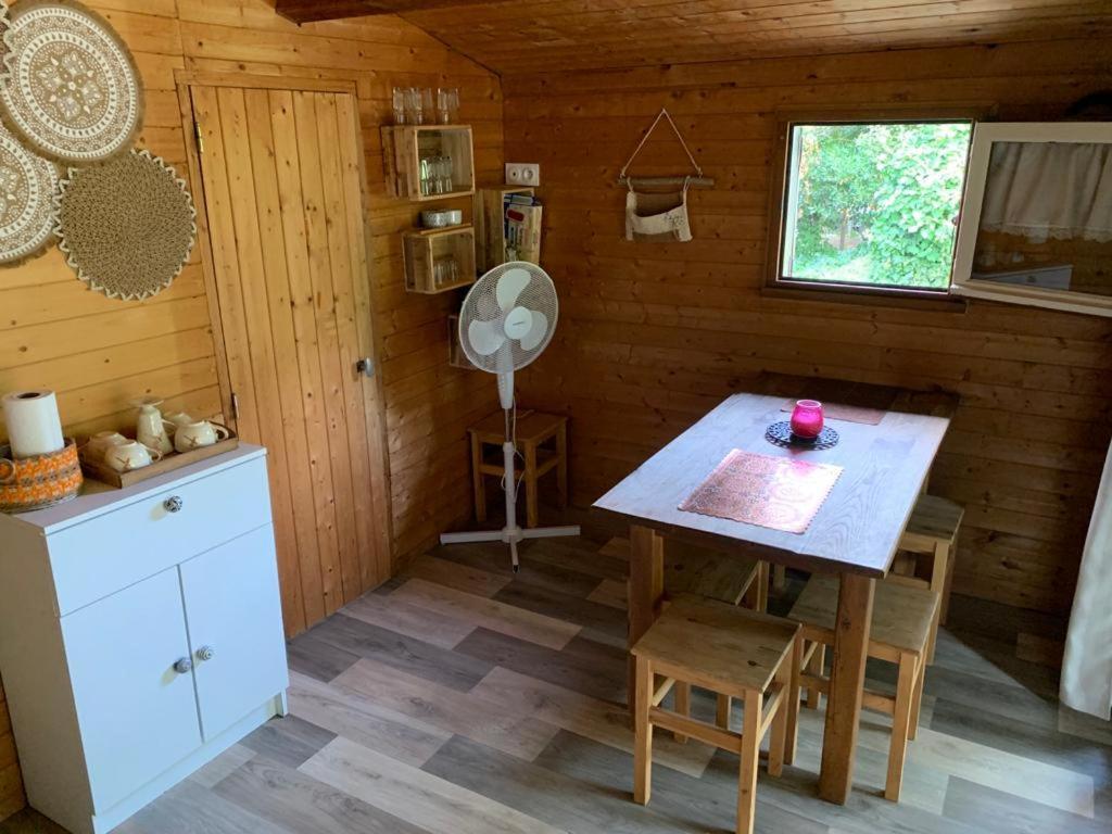 Les Petits Chalets De Dudu La Voulte-sur-Rhone Bagian luar foto